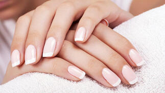 Uñas de porcelana por 27,50 €
